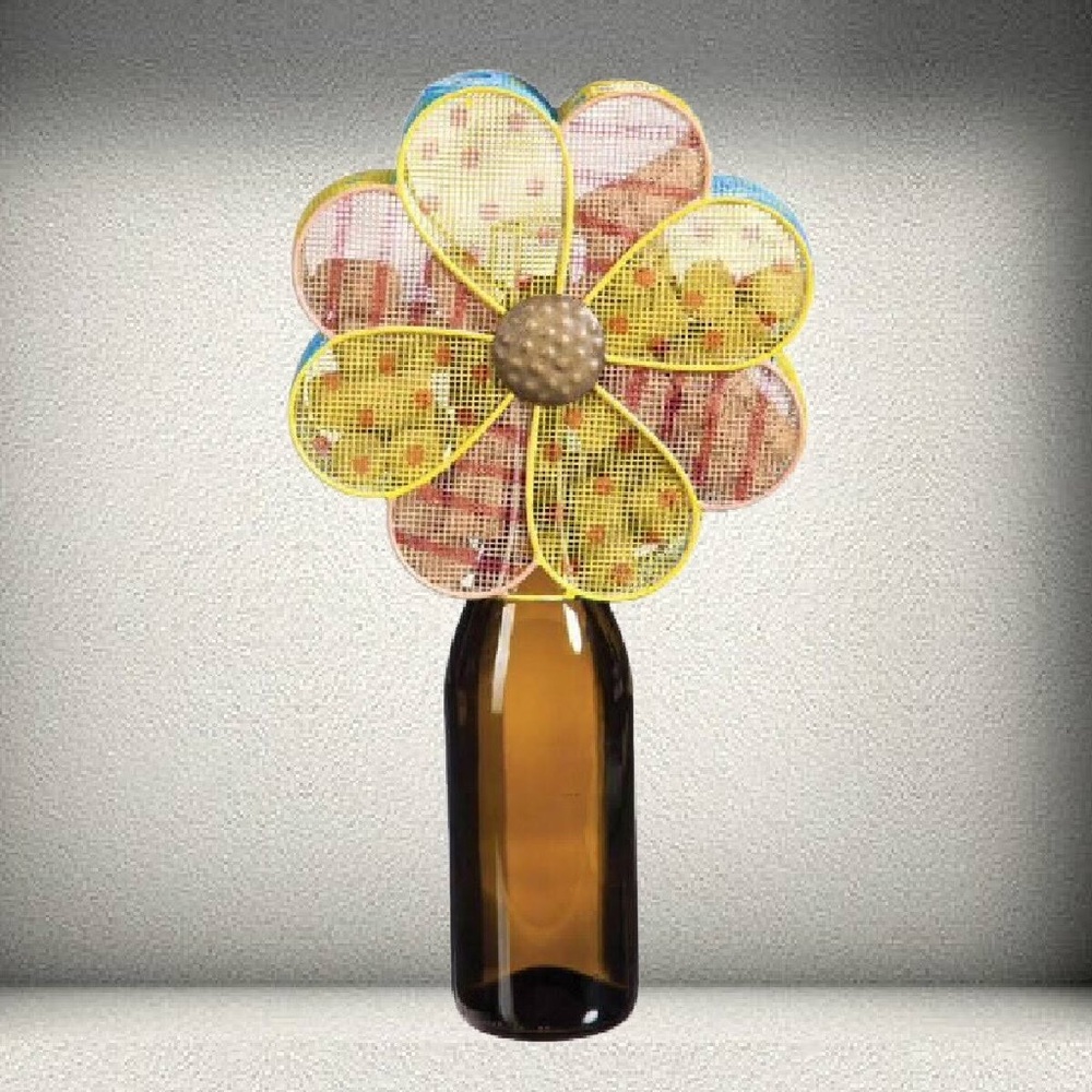 Delicate Flower Cork Holder
